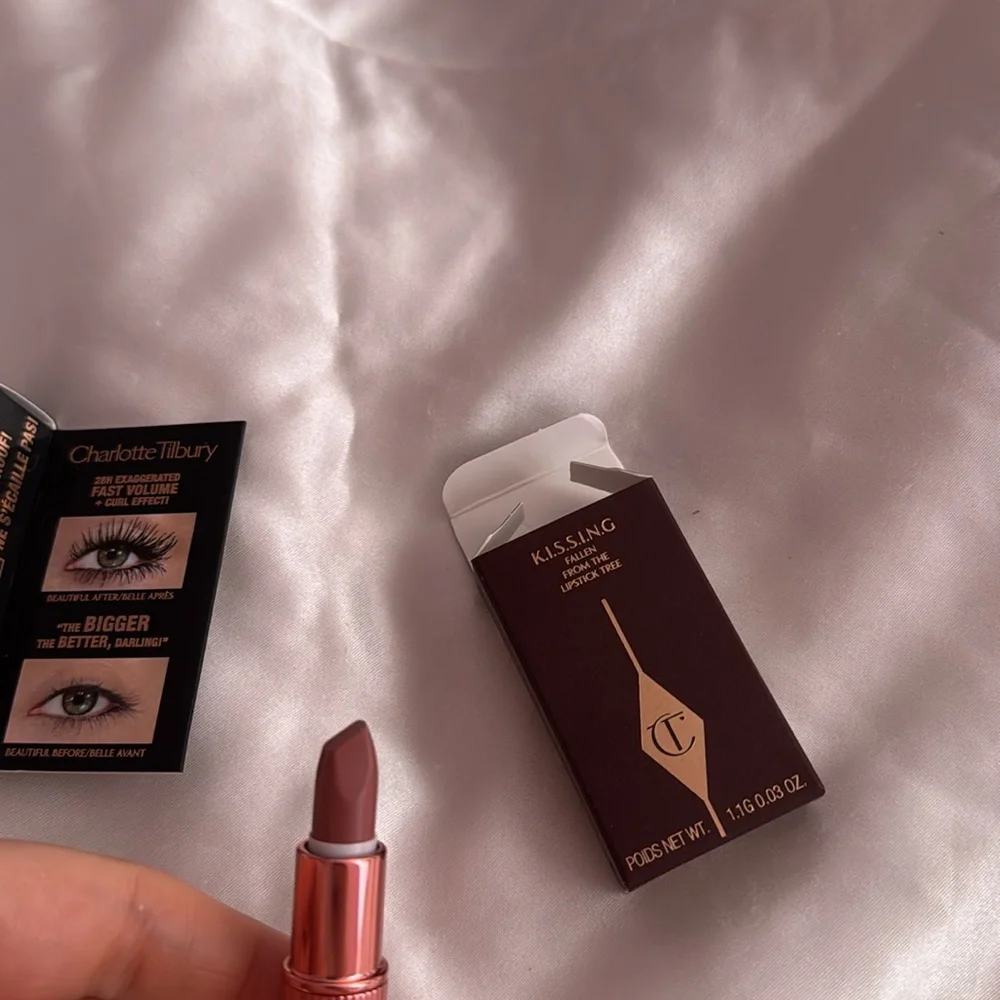 Charlotte Tilbury Exagger Eyes Volume Mascara and KISSING Icon Lipstick Minis